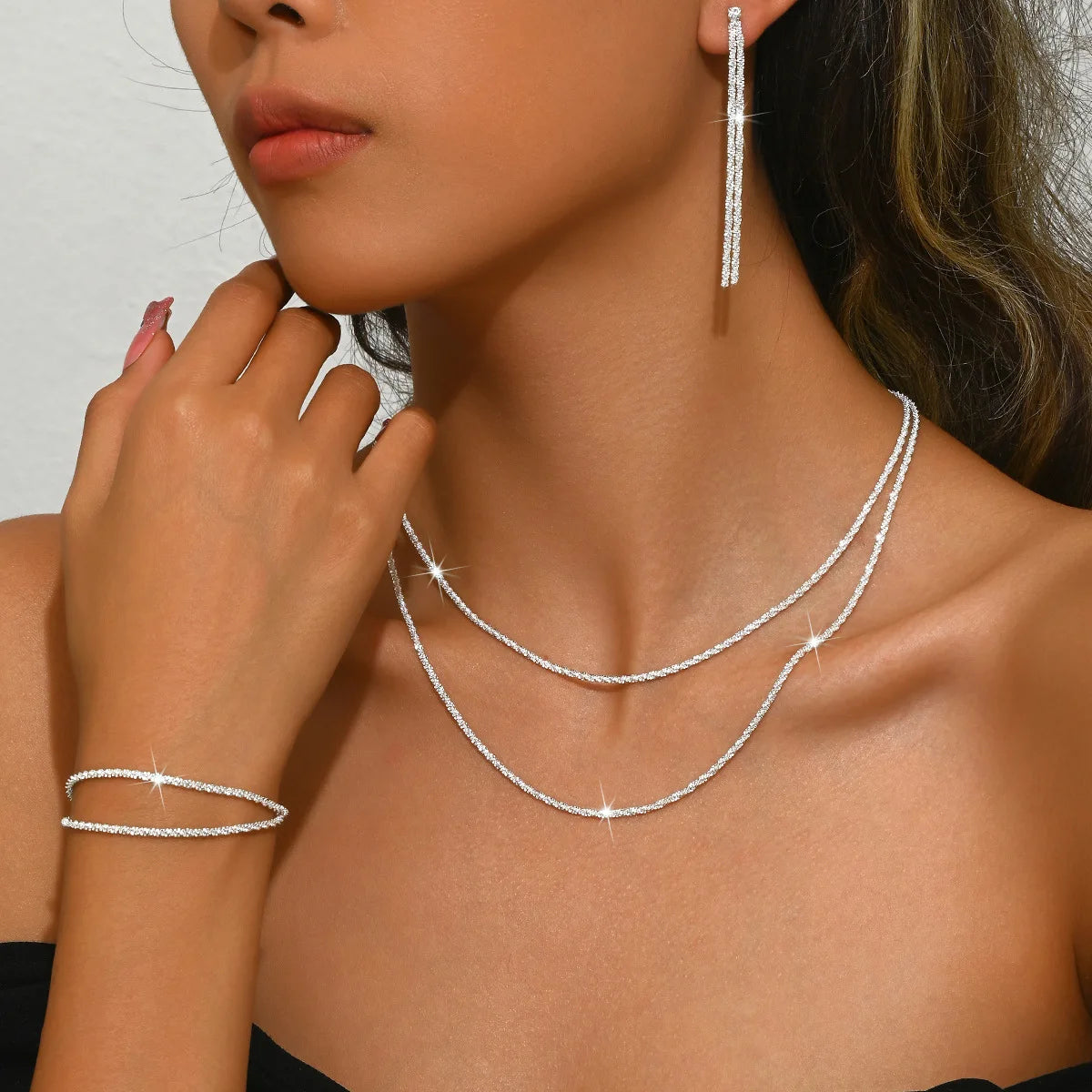 Set of Shiny Silver plated jewellery set with earrings & necklace
