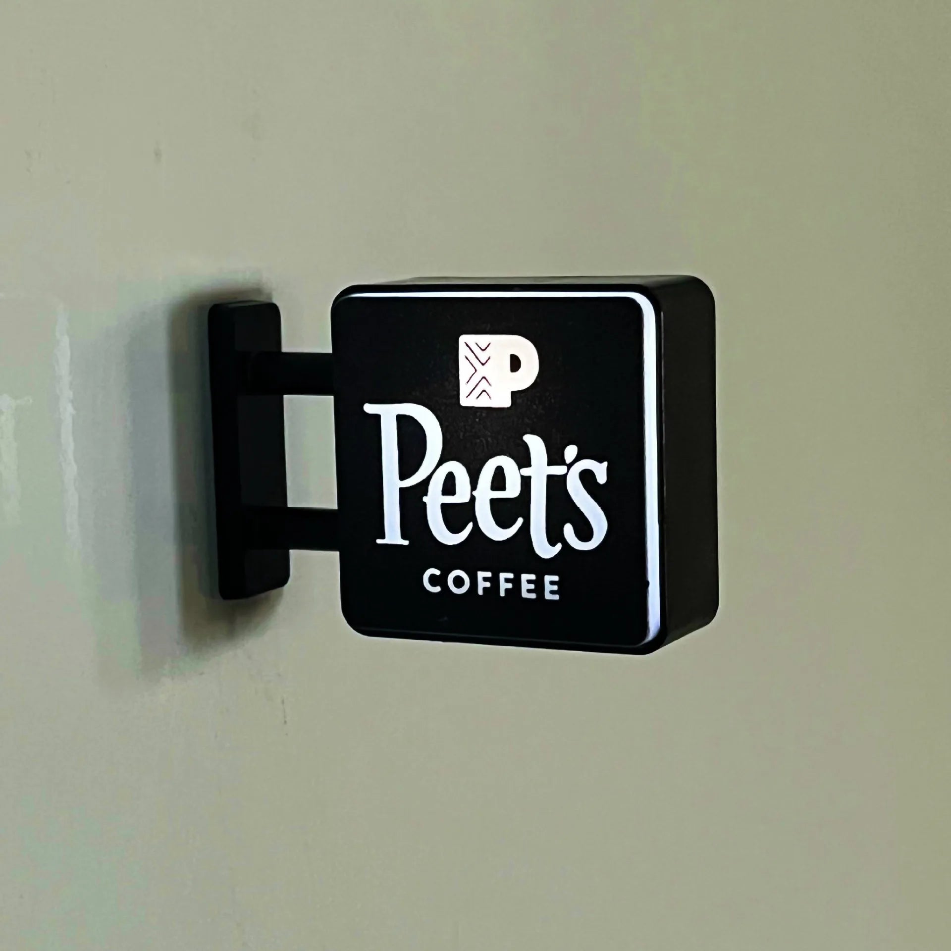 World Classic Coffee Light Sign Fridge Magnet