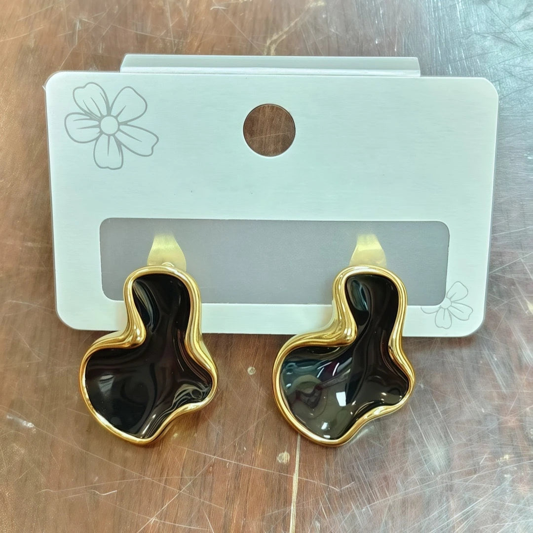 Irregular Stud Earring